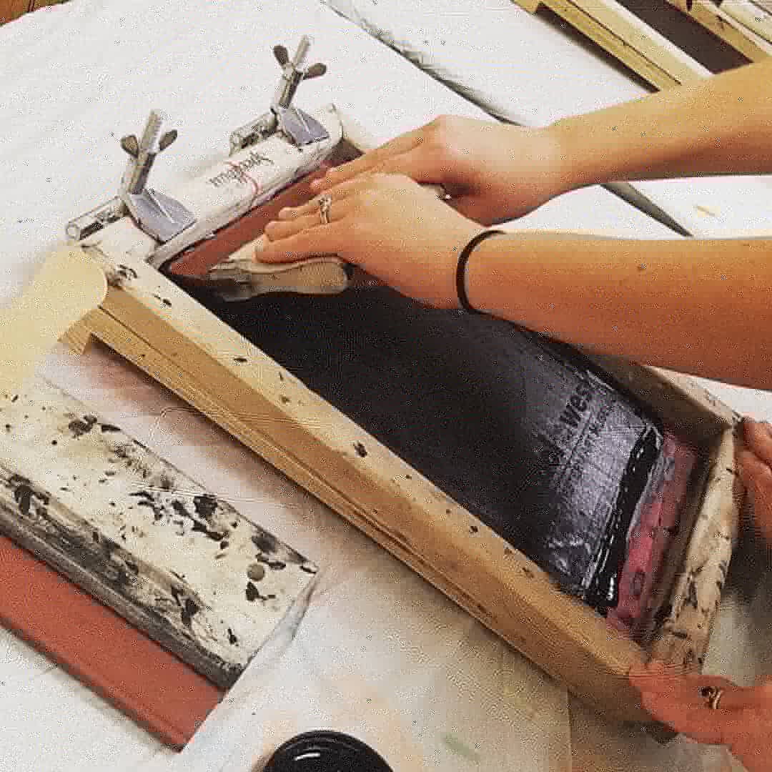 I am so thankful to teach in a district that values Art teachers! Today I have the opportunity to learn new ways to make and teach Art.

At the Booth Museum learning screen printing and studying the works of master artist Andy Warhol. 

#myhappyplace #ilovemyjob #cobbartrocks