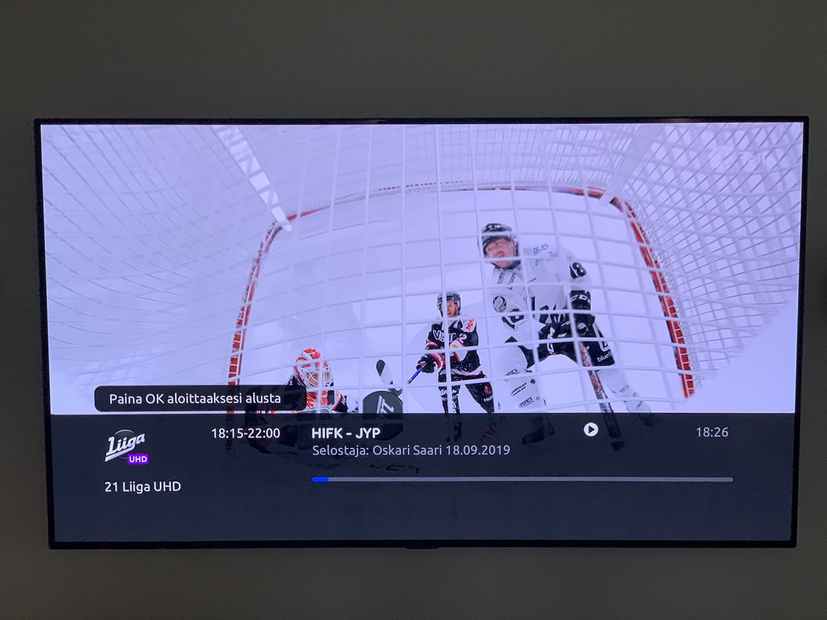 JuhaN's tweet photo. @teliafinland Liiga UHD ilman Telian laajakaistaa ja normikanavalla lähetys pyörii jo... Miten menee niinkuin omasta mielestä? https://t.co/QbESEZ0d14