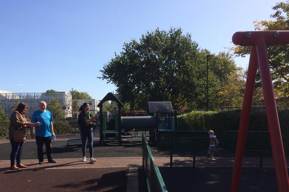 SAfH_Maternity's tweet photo. Sure STEPS outreach at Stepney Green Park. ☀😎 ☀ #community #outreach #SURESTEPS #towerhamlets @SAfHUk https://t.co/u2dTP4myMd