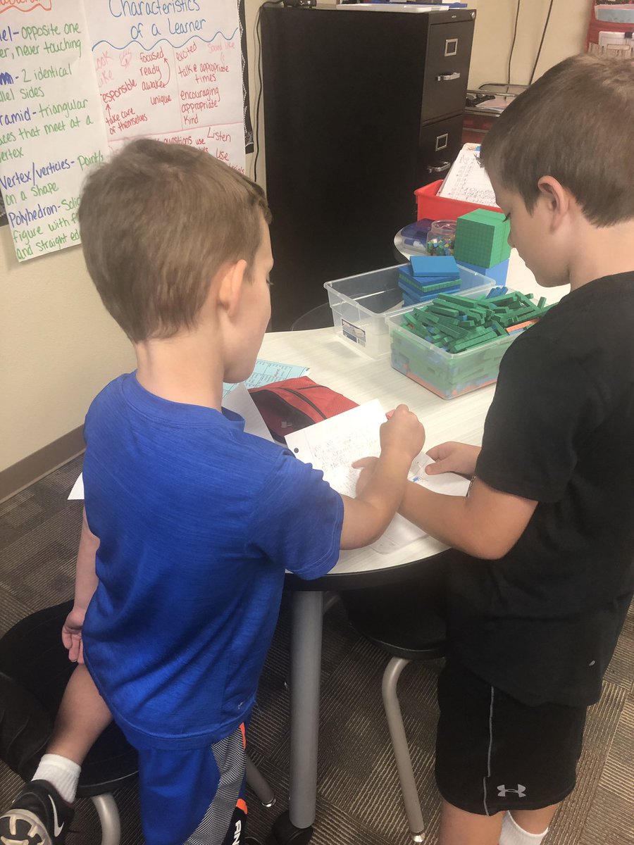 ash_browning17's tweet photo. Working with writing partners to help us grow as writers. @pve3rdgrade @PrairieViewES #leaderstothecore #growingwriters https://t.co/3UYexGa4HZ