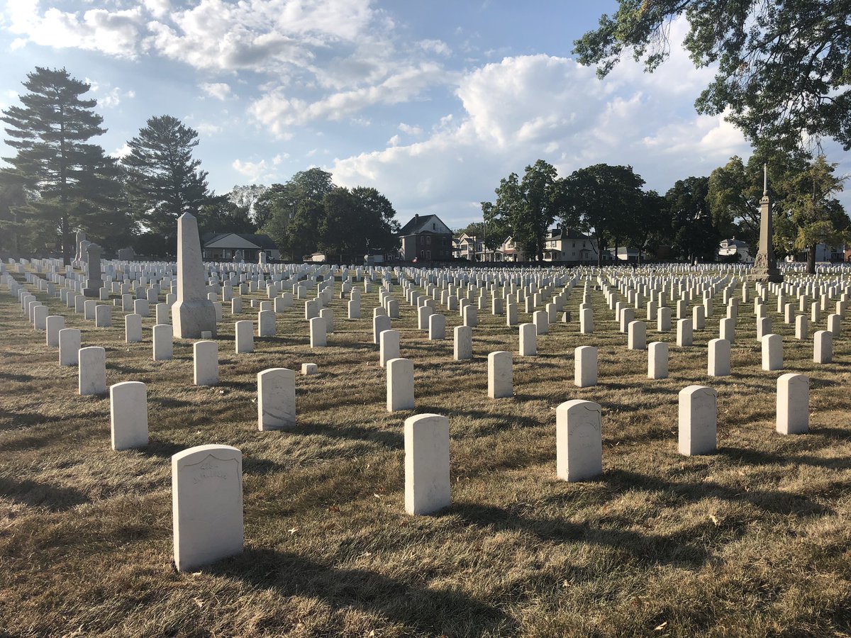 Tomorrow marks the 155 anniversary of the Battle of Third Winchester (or Opequon). It was the largest battle ever fought in the Shenandoah Valley. Total estimated casualties: 8630 (US 5020 : CS 3610) #1864campaign #civilwarbattlefield #WinchesterVA #memorial #nationalcemetery