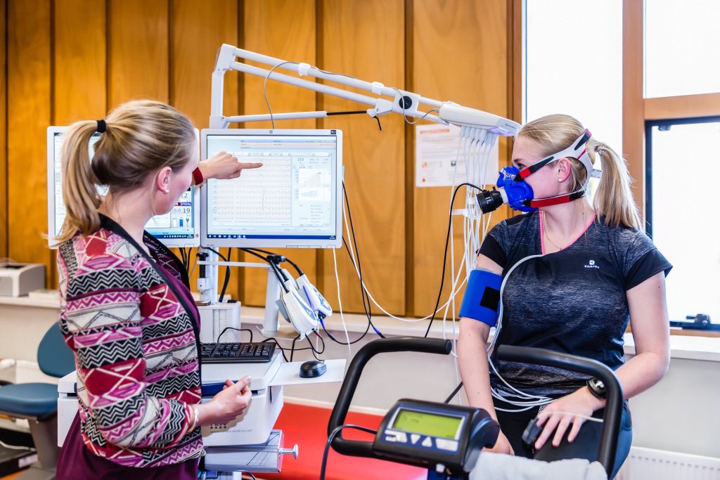Inspanningstest bij een revalidant? Doe het lekker zelf! Therapeuten en revalidatieartsen ervaren hoe het is.. #testdemedewerker #innovatie <a href="/DeHoogstraat/">De Hoogstraat</a> <a href="/lindavanvliet80/">Linda van Vliet</a> dehoogstraat.nl/innovatieproje…
