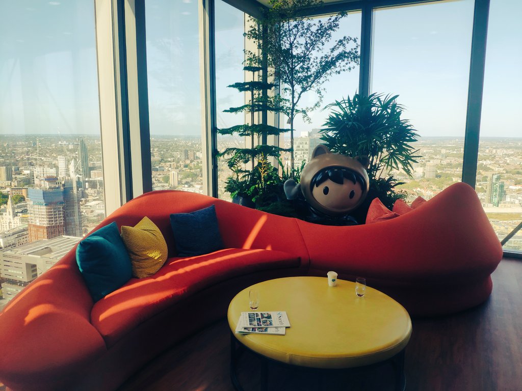 cjostfr's tweet photo. Impressive views from the Salesforce Tower in Liverpool Street on a sunny day! As a partner of Salesforce, we were glad to come over today for the Ecosystem Partners Day and meet with peers from the digital industry #digitaltransformation 
 #salesforce #ibm #salesforcetower https://t.co/LKIfiwKtku
