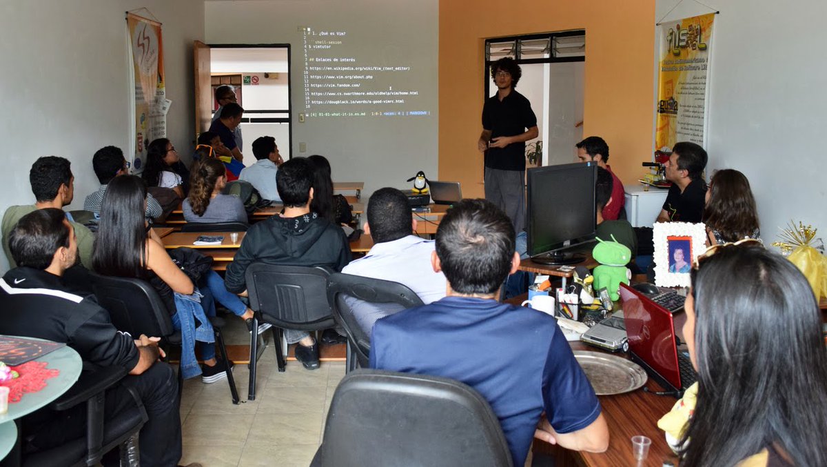 PythonVE's tweet photo. #PyVe (6/10) Fotos del 5to Día #Python de #Mérida #PyTatuy2019 - Presentación "Programar con Vim (casi) donde sea" por @ntrrg - (C) #2019 by @davidhdz, CC by-nc-sa #DiaPython #PyTatuy #PyDay #SoftwareLibreVe #Vim #Linux https://t.co/X7w6BGNHM0