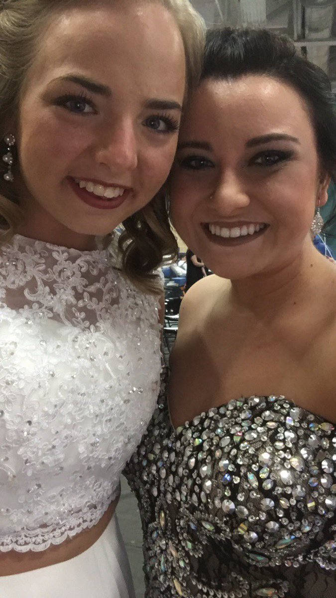 brookejoyvp's tweet photo. happy birthday cathy. cant wait til saturday and we can tear up the bars together for the rest of our lives. you’re the best and i love you💛🎉 https://t.co/2KXlgGKe0Q