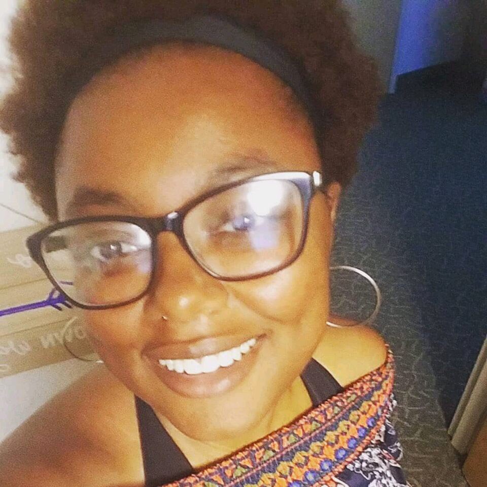 meet GA Shaylah 🌹
•
•
Major: Clincial Mental Health Counseling 
Hometown: Cleveland Heights 
Office number: 135F
Fun fact: her and her sister are exactly to the day 10 months apart and they have the same parents! 
•
•
go say hi sometime!