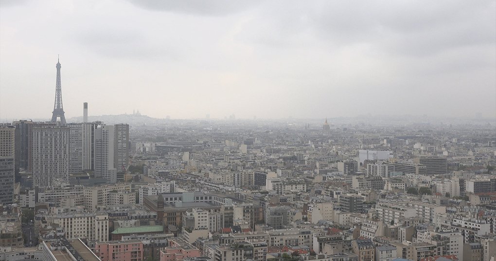 GARREAU75's tweet photo. #Paris dévoile son #degré de #pollution en temps réel | une carte actualisée toutes les heures permettant de connaître le degré de pollution dans l'air. Une avancée rendue possible grâce aux capteurs mobiles de particules fines #Pollutrack. via @Zehub https://t.co/F43EXOmqlt https://t.co/cAtLuzC8oh