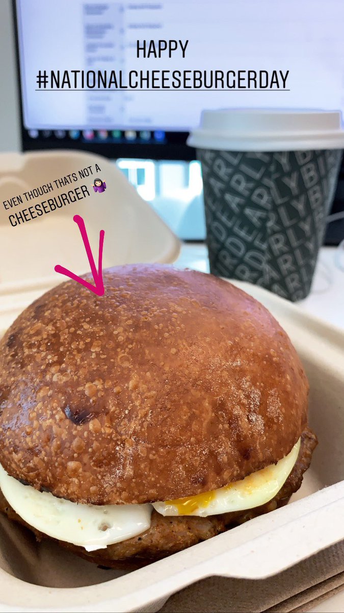 andi_1117's tweet image. #NationalCheeseburgerDay