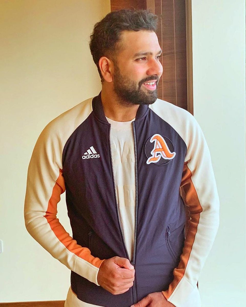 uzairsyed45's tweet photo. 12 Years - 12 Runs - 12 Balls 😍🔥🔥

What a Coincidence 😝
Joining trend 😅😉

#12YearsOfHitmanInT20I https://t.co/xslxovd1Qx