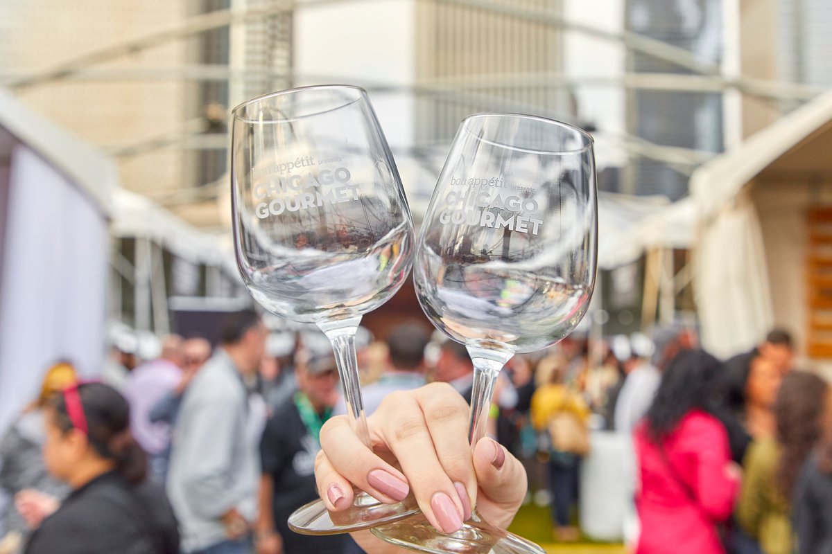 Raise the curtain: @BonAppetit presents <a href="/Chicago_Gourmet/">Chicago Gourmet</a> is taking the stage! Snag tickets for the annual Main Event celebration in <a href="/Millennium_Park/">Millennium Park</a>, September 28-29! #ChiGourmet bit.ly/2JXynWO   Carnivale will be at the BIG GREEN EGG TASTING PAVILION 4 from 12:30-3:00