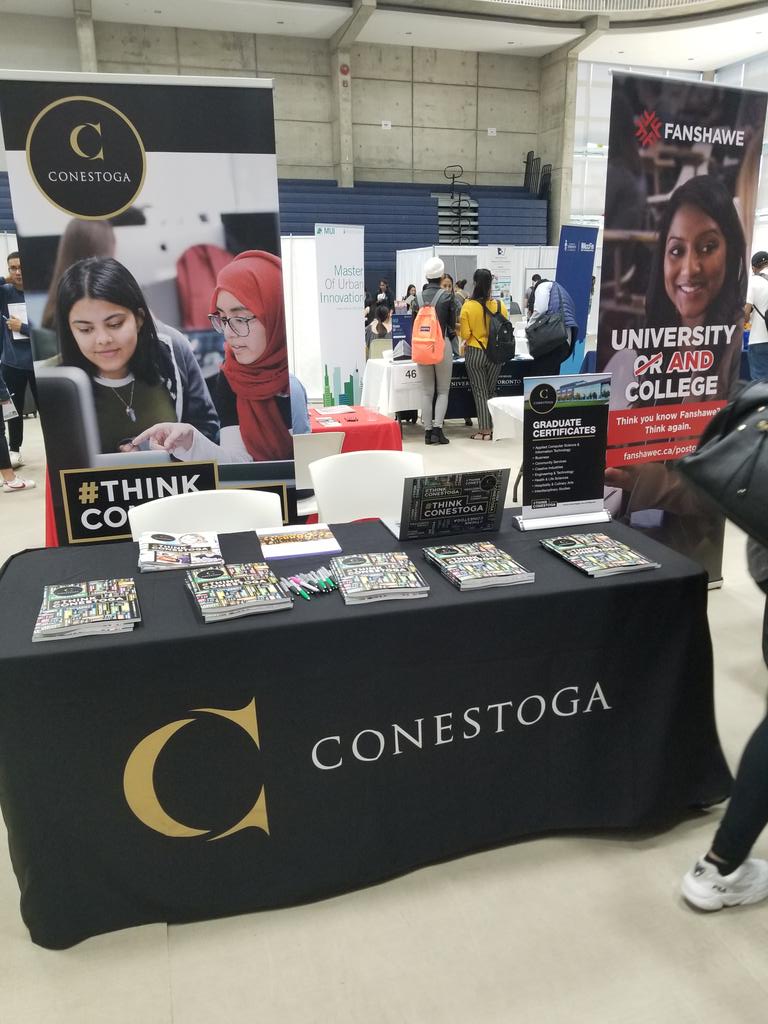 conestogajay's tweet photo. First recruiting event of the year @UTMCareerCentre. Stop by and chat about Conestoga Graduate Certificates. #thinkconestoga #gradfairUTM https://t.co/od9udjKyaL