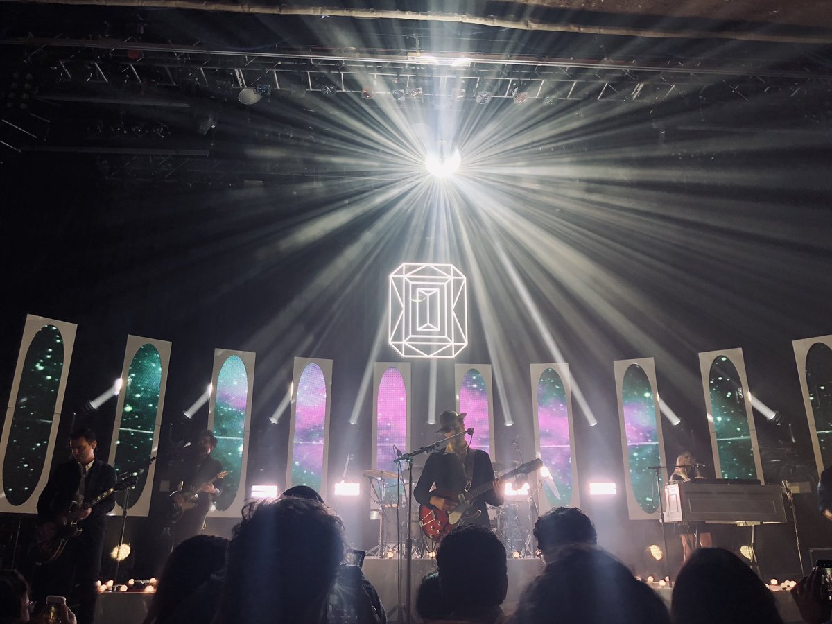 amynwatson's tweet photo. @lordhuron SLAYED last night at @theaztectheatre. Beautiful lyrics. Beautiful harmonies. It was my first time hearing and seeing them. They’ve definitely gained a new fan.  @ The Aztec Theatre https://t.co/9zX2RWbq0h