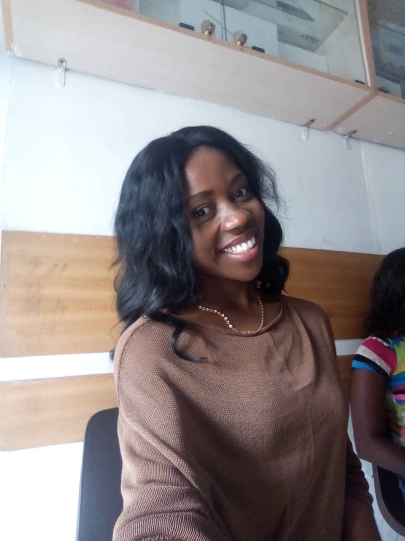 its_ekaette's tweet photo. What did you heard about ladies with big breast ?!?! https://t.co/12vca3Wlk4