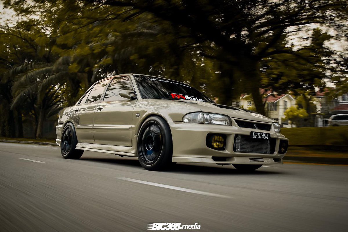 MSufiyanAzlan's tweet photo. 199 Garage 4wd 4G63T
#static365 https://t.co/Pfjh1u8G5e