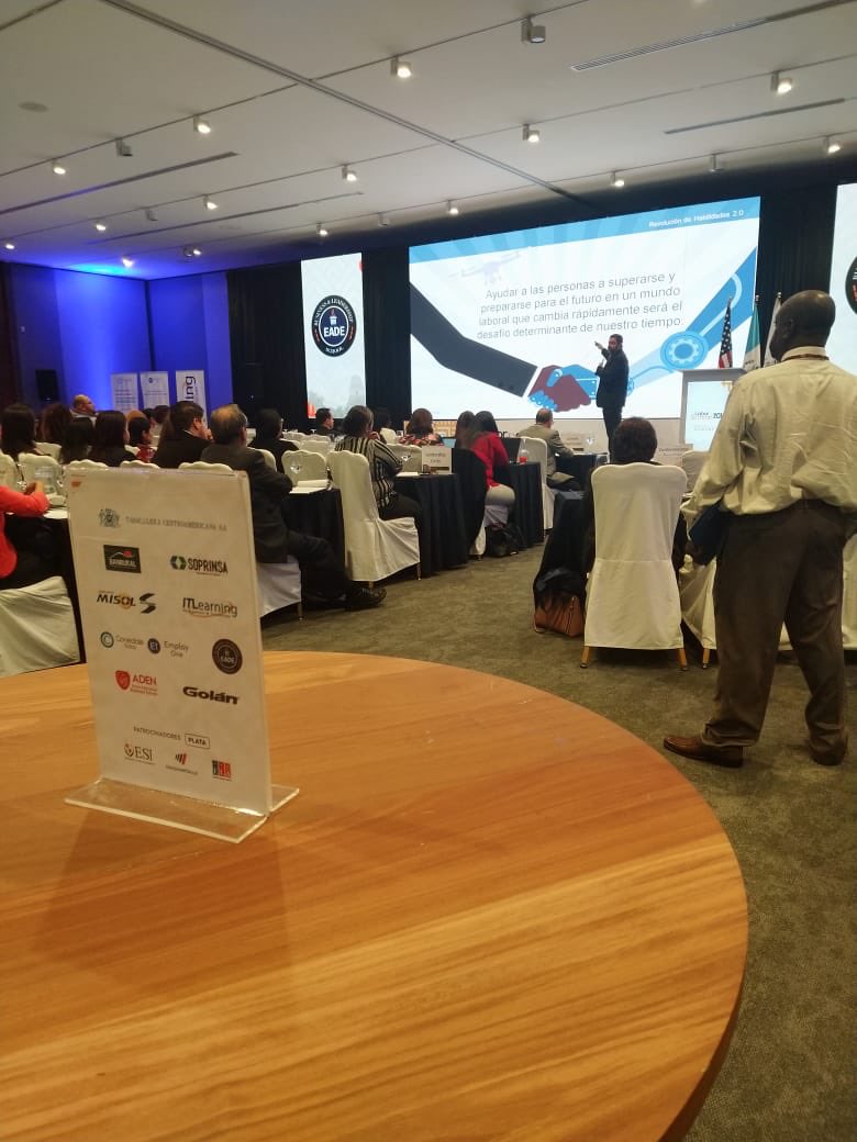 eadeguatemala's tweet photo. ¡El día de hoy estamos presentes en el #LaborSummit2019, que tiene como tema principal #LiderandoLaEvoluciónDelTalentoHumano! 😎🤗
#ConEADEAlÉxito #VivíLaExperienciaEADE https://t.co/PfF0CocvvR