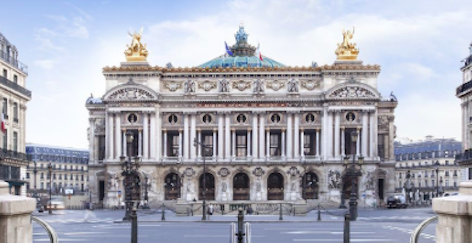 After her recital at last year's Gstaad Festival, soprano Nino Machaidze sings Violetta in Verdi's La Traviata at the Palais Garnier in Paris tonight. Outline programme for this year's festival 27.12.2019 to 06.01.2020 on Caroline's website - carolinemurat.com/gstaad-new-yea…