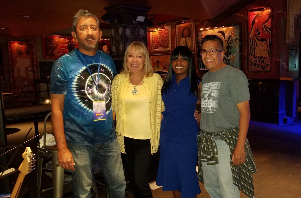 ImpactCom's tweet image. In support of our client @ClevelandClinic, Impact enjoyed sponsoring DocapaloozaCLE, a live music fundraiser at the @HOBCleveland benefiting Cleveland Clinic's Caregiver Hardship Fund, which raises dollars for caregivers facing financial issues. Such a fun event!