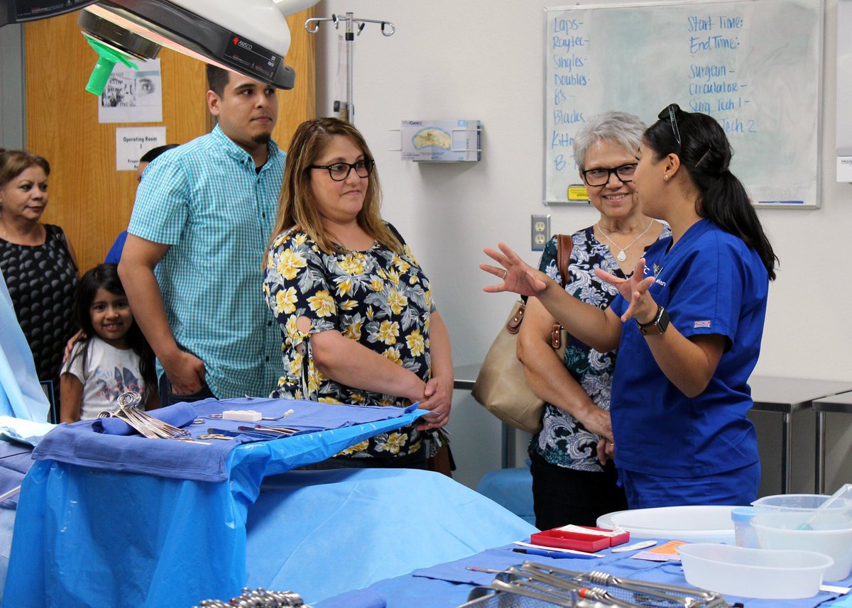 TSTCHarlingen's tweet image. TSTC’s Surgical Technology program is celebrated #surgicaltechnologyweek and #nationalhealthcaresimulationweek with an open house for its students’ family and friends. It was inside look into the programs training equipment and tools. #TSTCProud