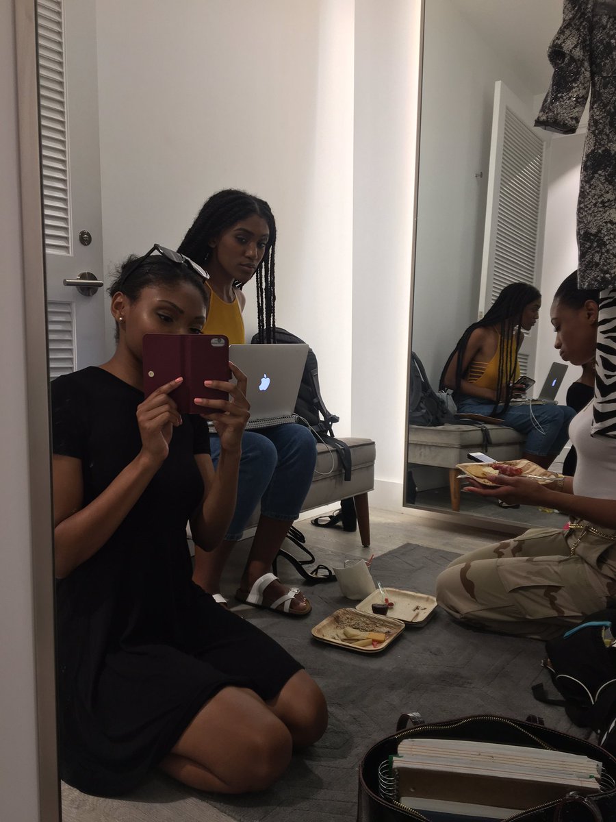 KittyyyKatJ's tweet photo. Just sneaking food into the back to chow down before hitting the runway ✨ #justmodelthings https://t.co/YPG4Vxq8b9