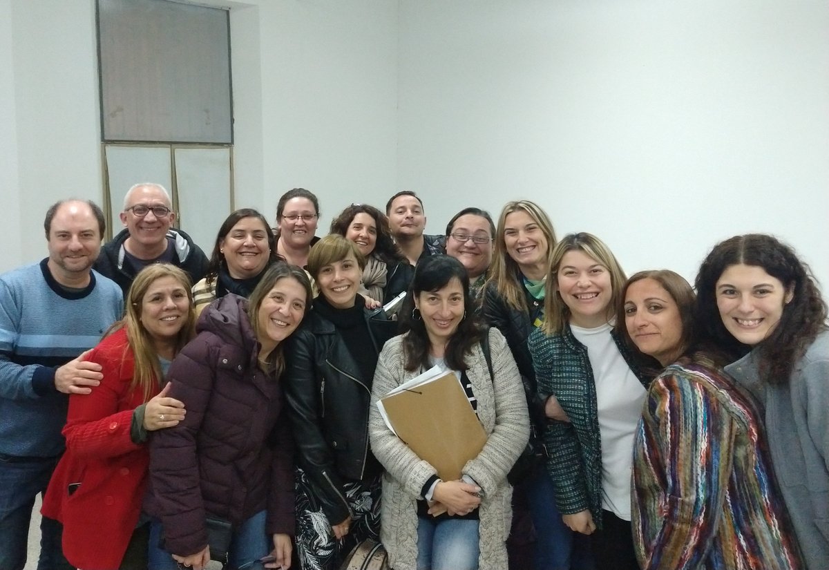 AppellaClaudia's tweet photo. MED de Escuelas Promotoras. 9 de Julio. Región 15.
Las Escuelas Promotoras presentaron la experiencia a estudiantes del ISFD y T N° 4. Apostamos a que nuestros alumnos aprendan más!!!!
@adriana_frega @susanacrespi1 @LVallabriga @SecundariaDGCYE @luciagalarretab https://t.co/29WSlIO8rg