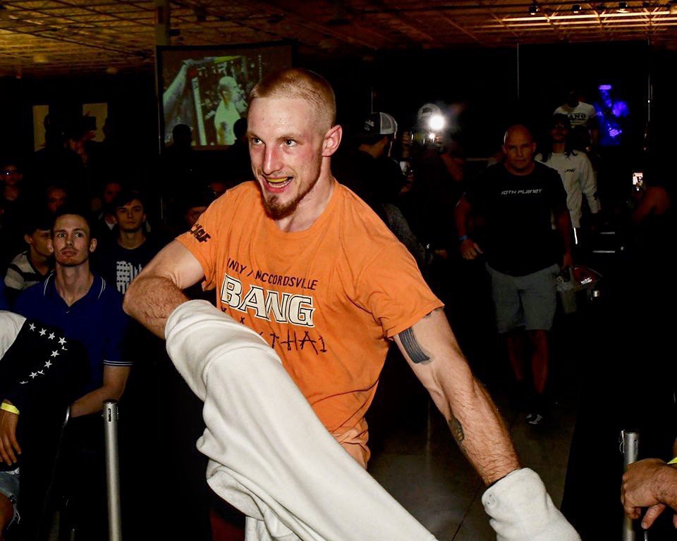 TheIanMMA's tweet photo. Half Naked and Almost Famous.
.
.
.
Sponsors :
@zenkofightwear
@ccmafcrossfit
@indyiphoneguy
@indy_boat_detailer
@HardwoodUnlimited
@timelessinjections
@j.roadtofit
@mesomorphic_massage
#StrapSZN #OurYear #TEAMPOMPEY #POMPEYARMY #CCMAF #WARREADY #unbroken #MMA #UFC https://t.co/VeqFJU6rhw