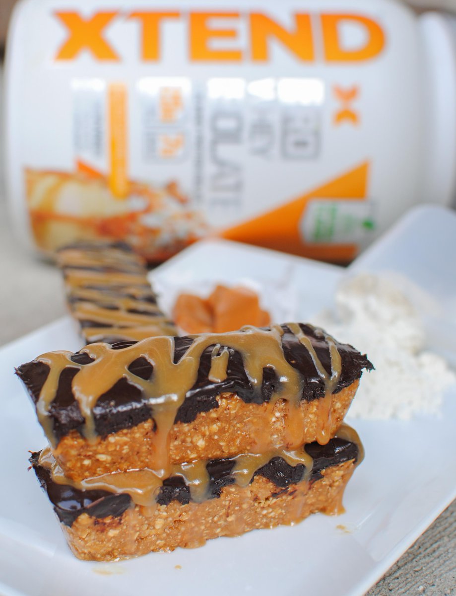powbab's tweet photo. RT @Scivation: These Salted Caramel #ProteinBars by @MacroChef deliciously layer in #XTENDPRO in Salted Caramel Shake and Chocolate Lava Cake flavors 🍽🤤 Bake them now, thank us later: https://t.co/ABv4H5HtOL #recipeshare #proteinrecipes #healthyrecipes https://t.co/qEwhymxMNi