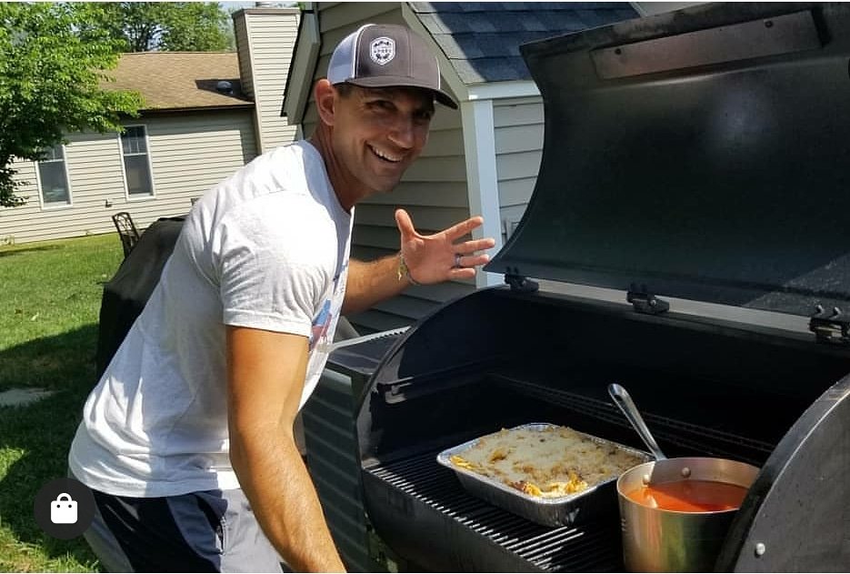 allaboutapres's tweet photo. Guess who is the big winner of the @campchef #cookwithguy contest? Yup, it's me @richstoner42. Find out my full reaction over on the #campchef insta page. Can't wait @guyfieri #allaboutaprès #itsalldownhillfromhere #Foodie #CheeseburgerDay #WednesdayThoughts #HumpDayMotivation https://t.co/LuOSlxBVyO
