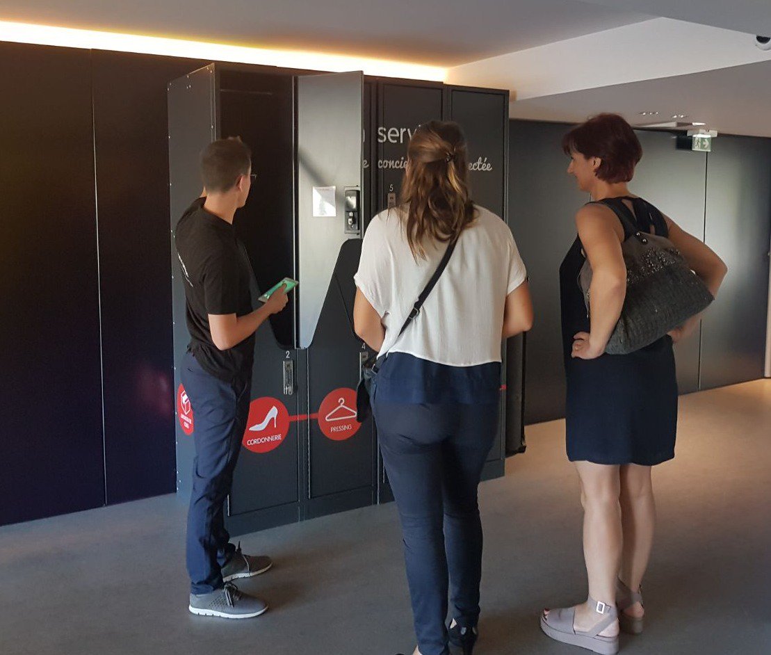 boxNservices's tweet photo. Lancement de nos services de conciergerie dans les locaux d'Harmonie Mutuelle à Nantes ! @hmutuelle @ClusterQDC @lecolededesign  @ClaireDesache @EvannoStephanie @fournier_lionel @CailleaudHelene @vbouthorsHM https://t.co/DQIW0syoAW