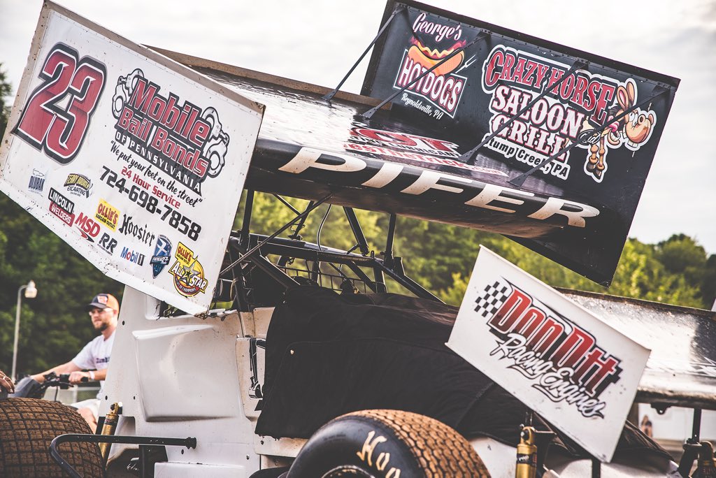 Pifer23's tweet photo. Racing season is winding down but none of it would be possible without the support of all our partners this season @mobilebailbonds #donottracingengines #AODesigns #muthexcavation #Georgeshotdogs #crazyhorsesaloon #trickshotlunricants https://t.co/wpKMnYDCX9