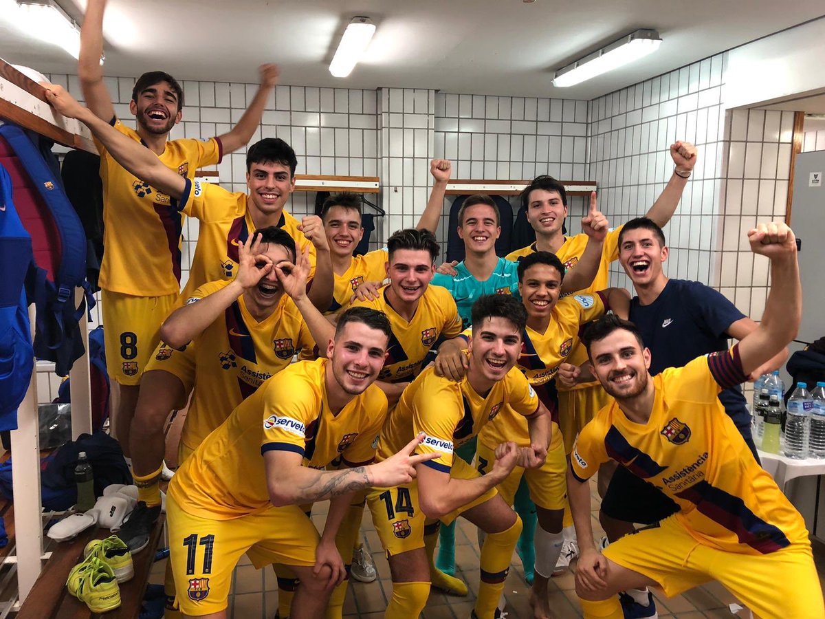xavie68's tweet photo. +3 buena manera de empezar. Sabado mas y mejor. #construyendocamino #youngplayers #run #espaldas #segundopalo #leer #ilovethisgame #extra #fua https://t.co/Pu35p8E1Tf