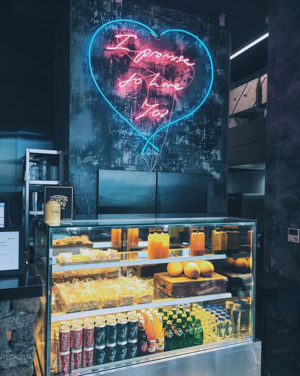 bigbangvip_88's tweet photo. One day I’ll visit this place.. Monsant cafe wil always be in my travel bucket list. #monsantcafe #gdcafe
PS
Let’s explain our feelings to 🐼 using emoji.
🐼-👨👩👧👧-👬🤝-♾-💯- 🐉☀️👼🏻👻👑🙋🏻♀️-❤️💕. 🙅♀️-😞😢😭-👩🏻💻📱🎥 📸- 🙋🏻♀️👊🦸🏻♀️-🤗👨👩👧👧👬👫👏-✋⏱📅-🐉☀️👼🏻👻🐼🙋🏻♀️-🙂😊😀😃😄😁😆😂🤣-♾-❌-👋 https://t.co/grbuyLscdT