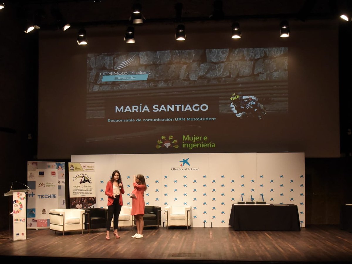UPM_Motostudent's tweet photo. "No es cuestión del número de errores que cometes sino de cómo afrontas los fracasos". 
Nuestra compañera María Santiago Morata nos mostró la importancia de la perseverancia y la lucha por nuestros sueños en el bienhacer y desarrollo de la ingeniería. https://t.co/yk0eIBMeN9