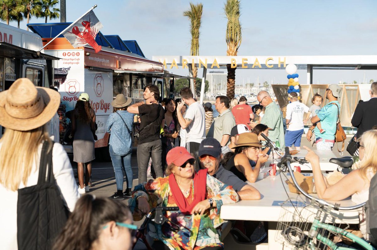 Beach Eats! tweet media