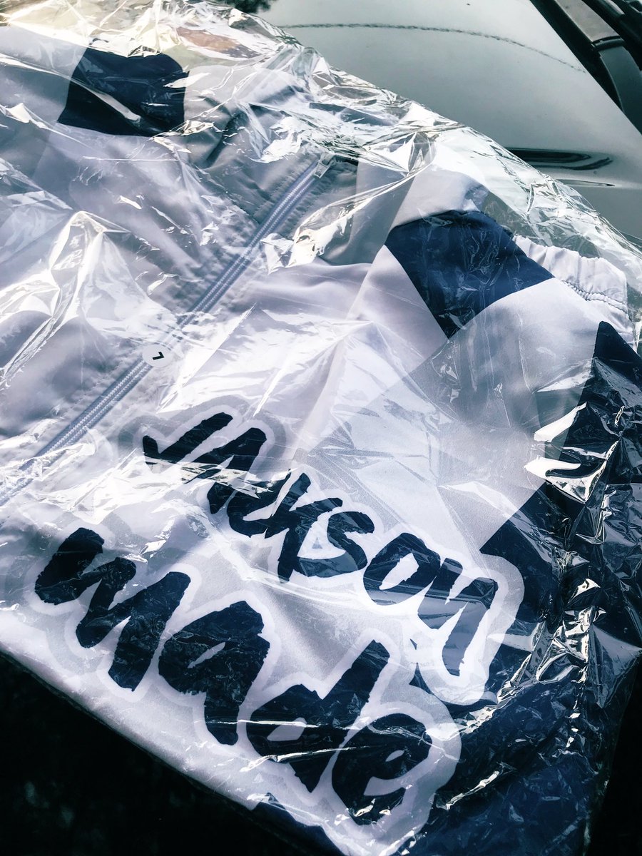 HenryAmazin's tweet photo. yessirrrr, can’t wait to rock this. 🐯🔥
#theeilove #JacksonMade #tonesofmelanin
jacket: @valleygirl757
https://t.co/bSp5asTMRV https://t.co/lvTB8cZDL8