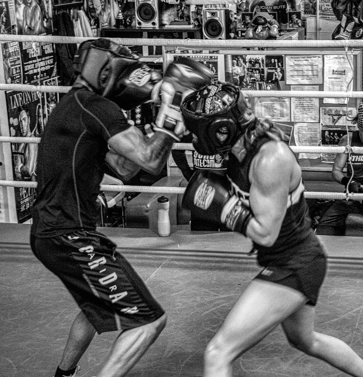 KKlavel's tweet photo. 8 jours avant mon prochain combat!!! #boxing #dedication #undefeated #lightflyweight #CasinodeMontreal #punchinggrace #eottm #boxemtl https://t.co/Wgf4Cb8b4B