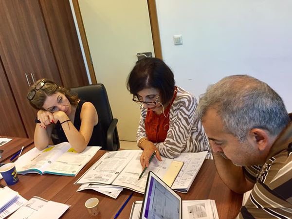 HildaKhoury's tweet photo. Dans le cadre d’un projet organisé par @UNESCOBEIRUT financé par  @AmbaFranceLiban à travers @EduCannotWait , 550 conseillers pédagogiques du @MeheLebanon ont commencé des cours de langue française en partenariat avec @InstitutFrLiban dans le but d’obtenir le Dalf et le Delf . https://t.co/WWYWPe5N3T