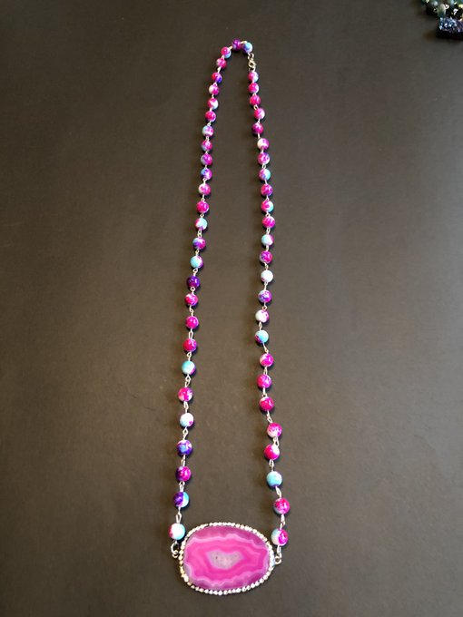 RollJewelry's tweet photo. $22 Pink Arizona Rock Pendent/ Galaxy Beads
#necklace 
#custommade 
#HandmadeHour 
#rocknroll 
#pendent 
#Georgia 
#Nice 
#cute 
#prettylittlething 
#jewelry 
#jewelryaddiction 
#jewelryshop 
#jewelrylovers 
#jewelrydesign 
#jewelrydesigner 
#Galaxy 
#beads https://t.co/CYI6NpNn3G