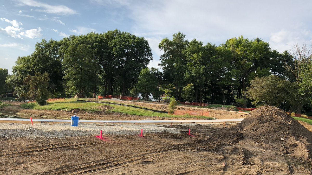 csaxon128's tweet photo. @DesMoinesGov ‘s Witmer Park is going to make hoping off @ridedart a few stops early a common occurrence. I can’t wait for this to open! #LetsStroll https://t.co/9v0vhGoGf5