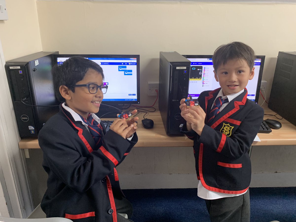 microGeeks's tweet photo. Programming the microbit is not that hard...Boys enjoyed learning microbit programming 
#microbit #microGeeks https://t.co/SNdcYvqz3m