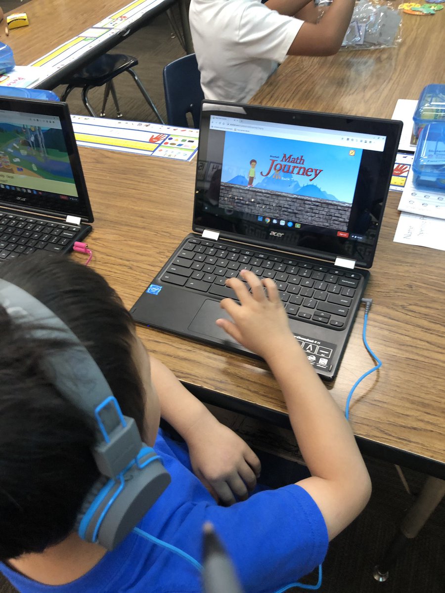 lantonha's tweet photo. Our second stop of the #AUSDInduction elementary field trip is in @Bruinmom12 1st grade class!
🥰Students are engaged in their weekly choice activity to support their learning.
✨Choices are displayed for students!
#CSTP1 #CSTP2 #studentagency @ArcadiaUnified https://t.co/DyMcTz4iBP