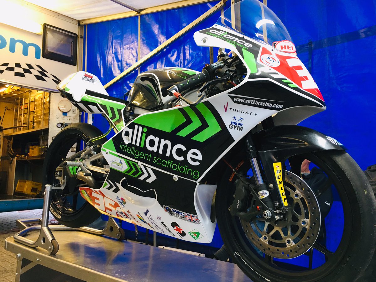 JeremyKnight35's tweet image. Arrived safely and all set in Assen. I have never ridden here before but really looking forward to getting out there and learning the track  👍🏁🏁