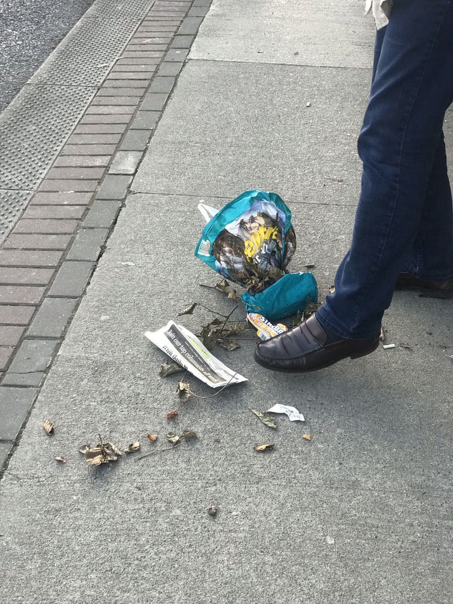 ThePlanetCalls's tweet image. My morning view 😔.
Every person in Ireland generates on average more than 200kg of packaging waste per year, 59kg of which is plastic. That's the highest in the EU and almost twice the European average.

#useLESSplastic #crushplastic