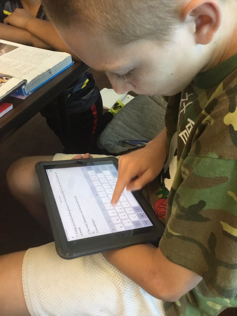 KimLarvieSMSD's tweet photo. Ss in @MrsCarter_SMSD classes @ApacheIS512 are working hard and not minding extra direction from a @WRidgeMS T. https://t.co/JgwNJ2qYGz