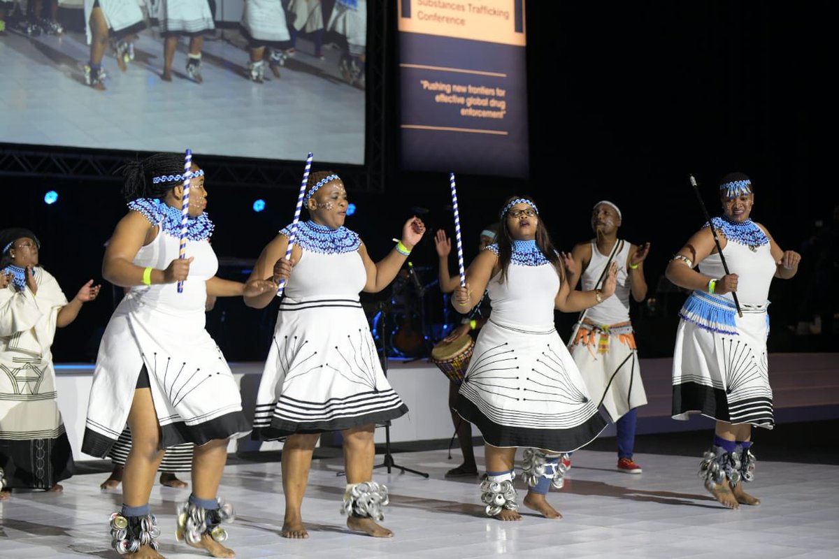 SAPoliceService's tweet photo. #sapsHQ The #Interpol 2nd Global Drugs and Illicit Substances Trafficking Conference - Gala Dinner entails cultural and entertainment activities to showcase South African talents and heritage 🇿🇦 #Interpol2ndGlobalConf ME https://t.co/q2nqUqAz7n