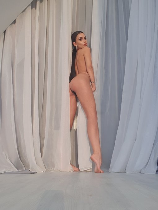 #HumpDayMotivation #bootyoftheday #bootylicious  Hump day is here 🍑 let's go crazy! 💦 LIVE 🔛 https://t<a href="/tag/humpdaymotivation"class="tags">#HumpDayMotivation</a><a href="/tag/bootyoftheday"class="tags">#bootyoftheday</a><a href="/tag/bootylicious"class="tags">#bootylicious</a>