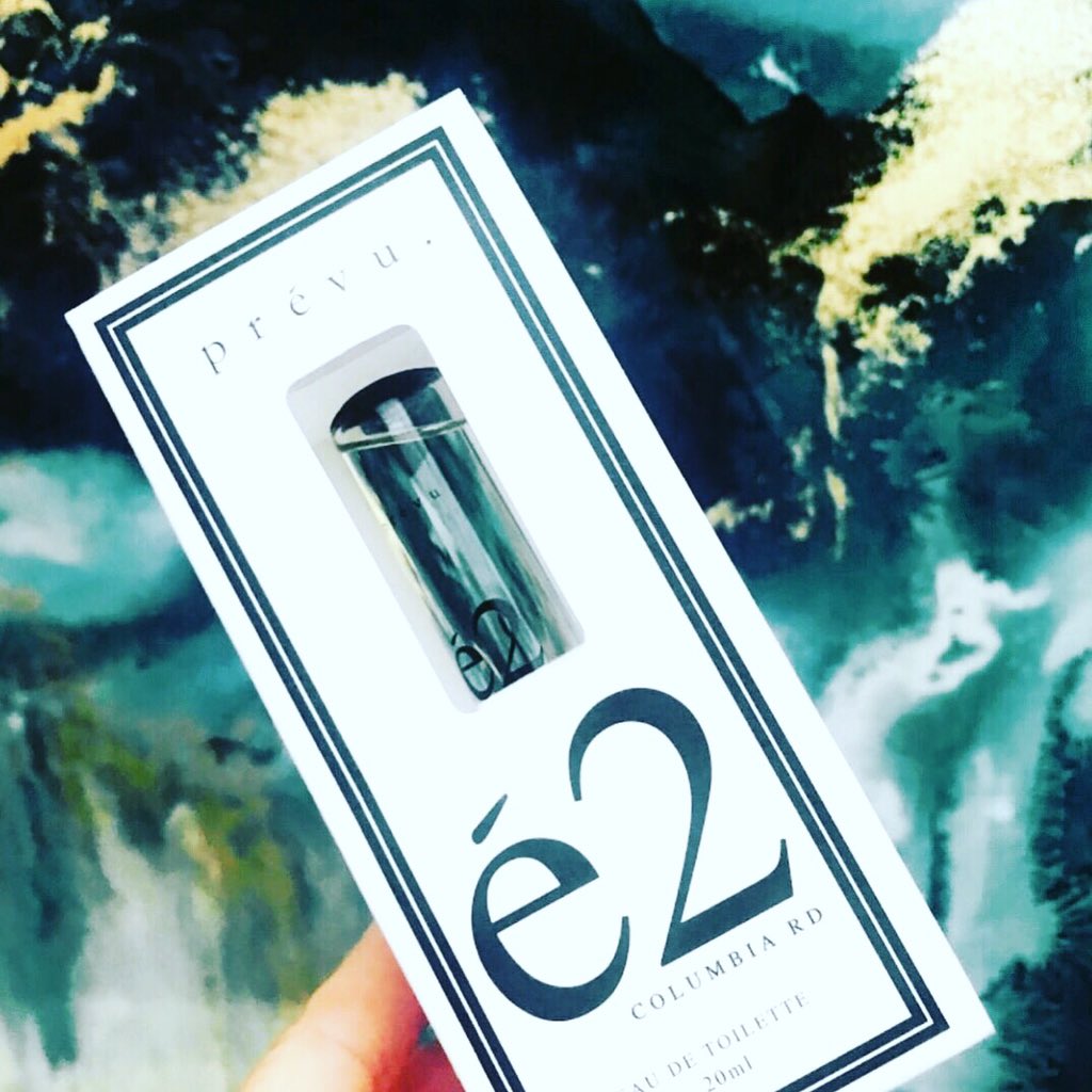 studiostyleuk's tweet photo. P R É V U

Introducing the NEW Men’s Rollerball Fragrance e2 Columbia Rd

Bursting with Mediterranean zests of bergamot, sharp grapefruit, mandarin, lemon and bitter orange to give a juicy vibrancy.

#prevu #rollerball #eaudetoilette #mensfragrance #aftershave #selfridges https://t.co/ytRTmJU1mw
