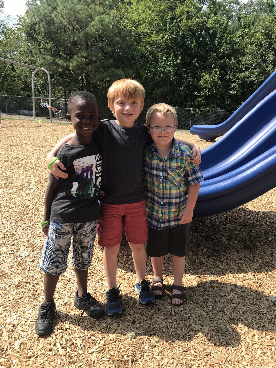 It makes my day so much better seeing my students being kind to each other! We love having kind hearts at Glenwood! <a href="/GlenwoodPrimary/">Glenwood Primary School</a> <a href="/FloydCoSchools/">Floyd County Schools</a> #atribebegins #tribepride #KindnessMatters