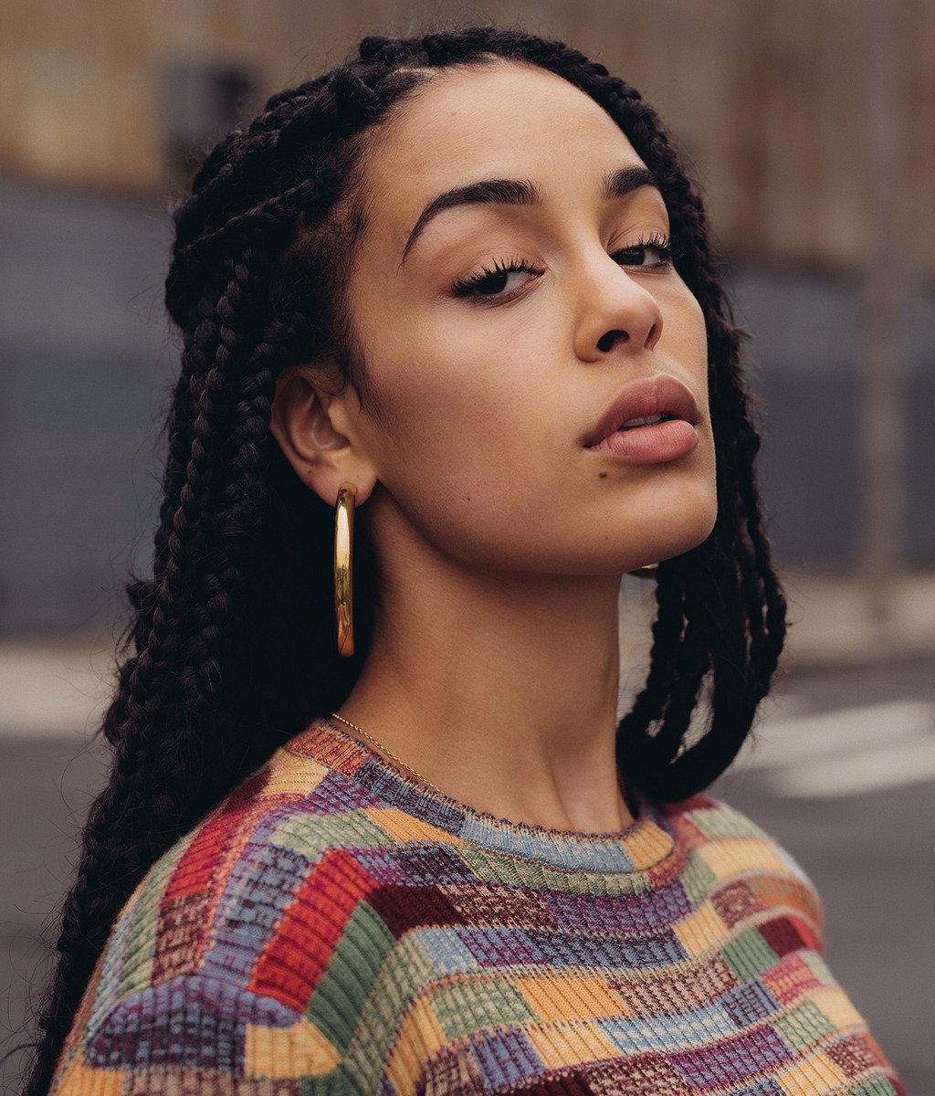 emekanu's tweet photo. You must be smoking hot dick if you think jorja Smith is ugly https://t.co/iZyn9B8vyA