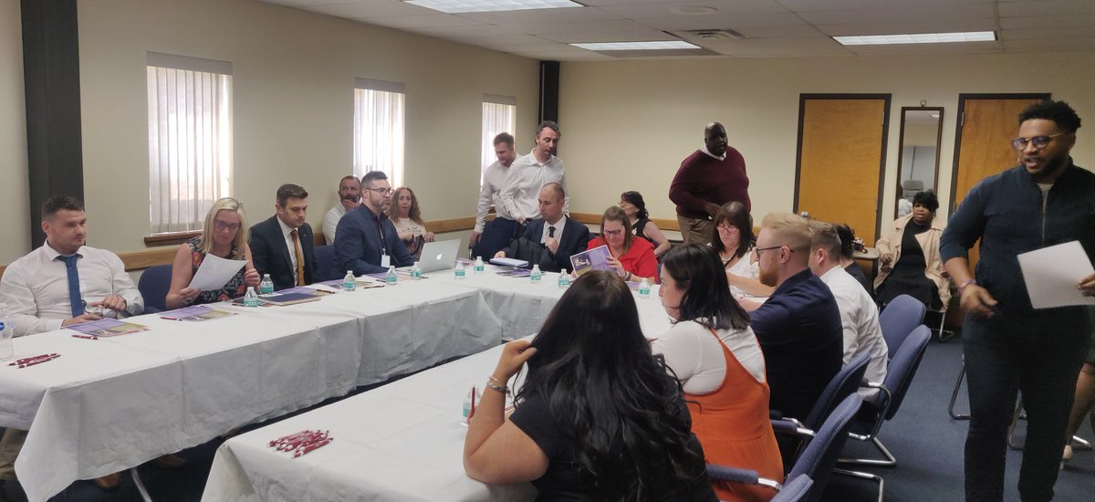 YcTower's tweet photo. Mid morning engagement involved a meaningful conversation about how we can or more importantly we need to change our Education system to make it fit for the 21st century and ensure every child has a chance to achieve.@kee_arlene  @AllianceWork https://t.co/jk4YOEmESt