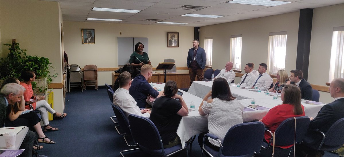 YcTower's tweet photo. Mid morning engagement involved a meaningful conversation about how we can or more importantly we need to change our Education system to make it fit for the 21st century and ensure every child has a chance to achieve.@kee_arlene  @AllianceWork https://t.co/jk4YOEmESt